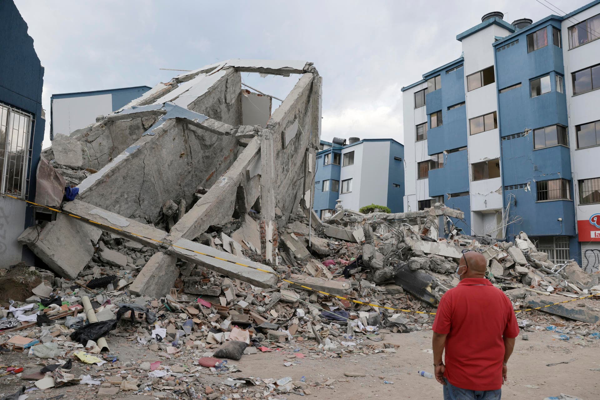 Colombia reporta 288 muertos y 202 desaparecidos tras poderoso terremoto