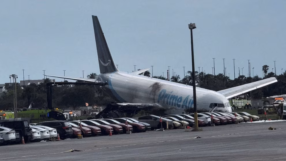 La caja negra del avión de Amazon accidentado en Miami ha sido localizada