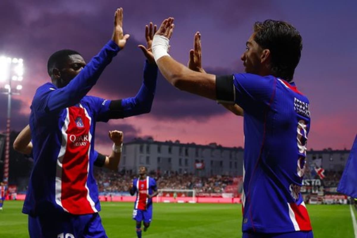 Ferran Torres brilla en la primera victoria del PSG en Ligue 1