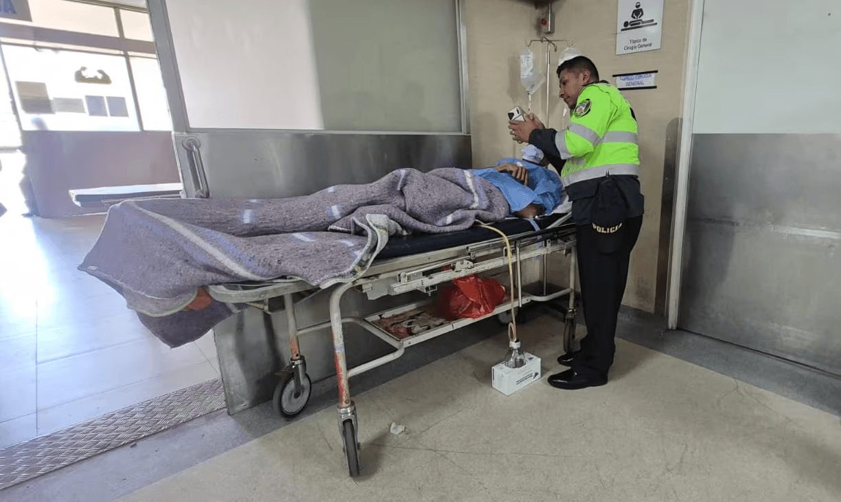 Venezolano se salvó de morir tras ser acuchillado por un celular en Perú